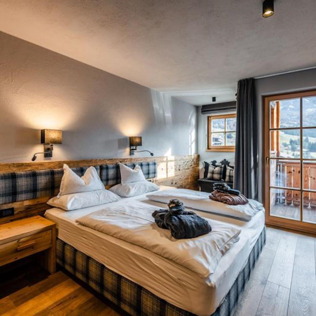 Sportony Mountain Lodges La Villa  Esterno foto