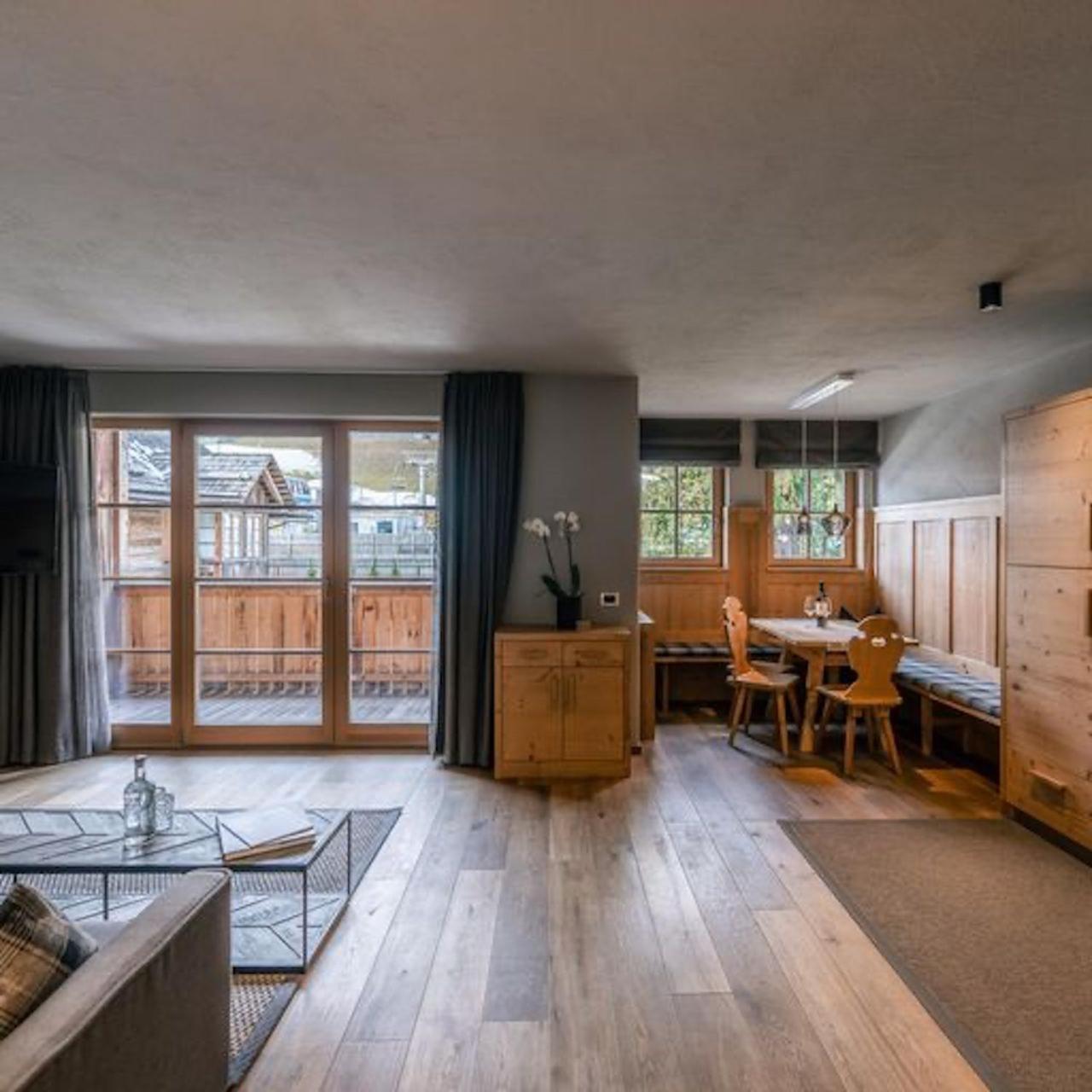 Sportony Mountain Lodges La Villa  Esterno foto