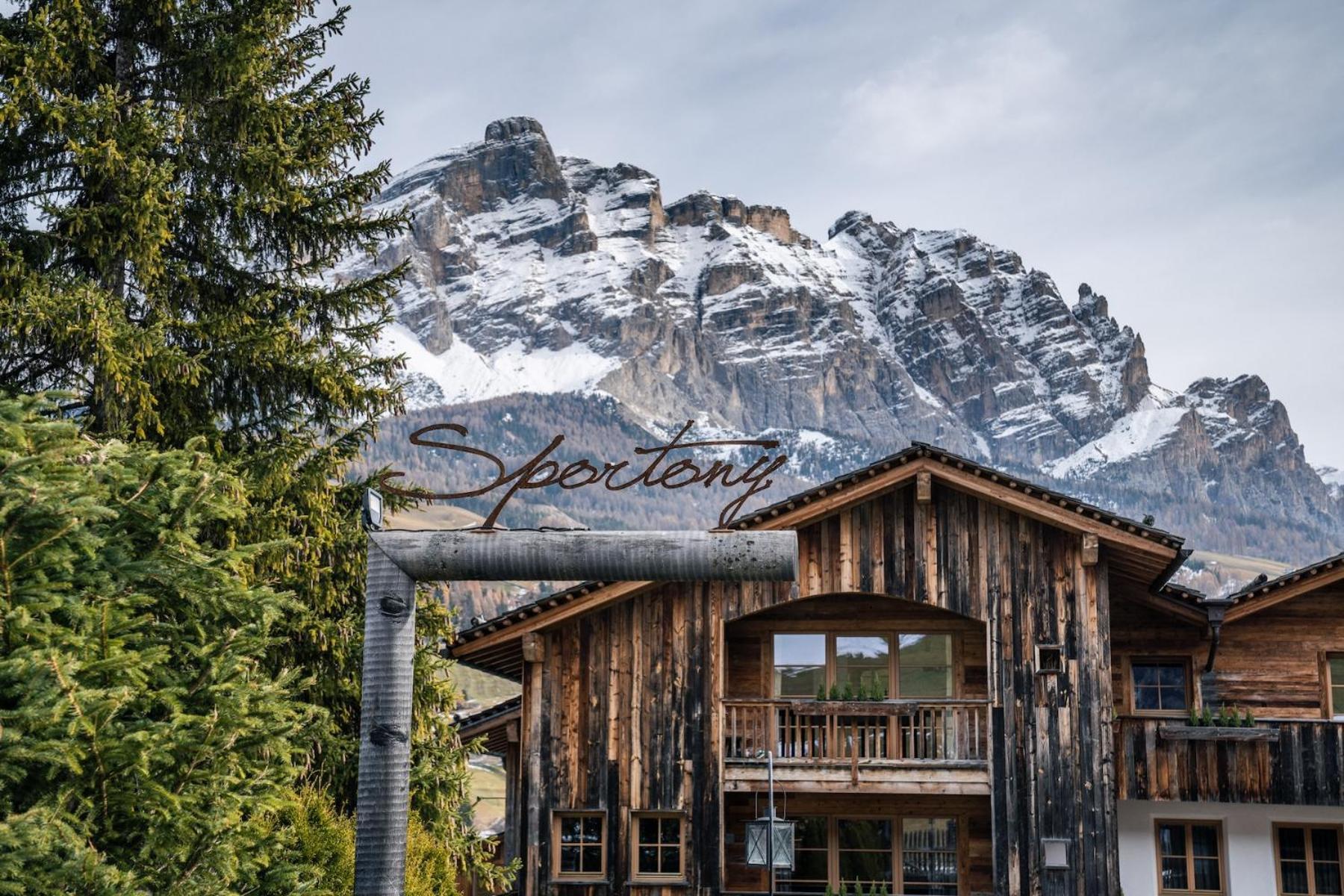 Sportony Mountain Lodges La Villa  Esterno foto